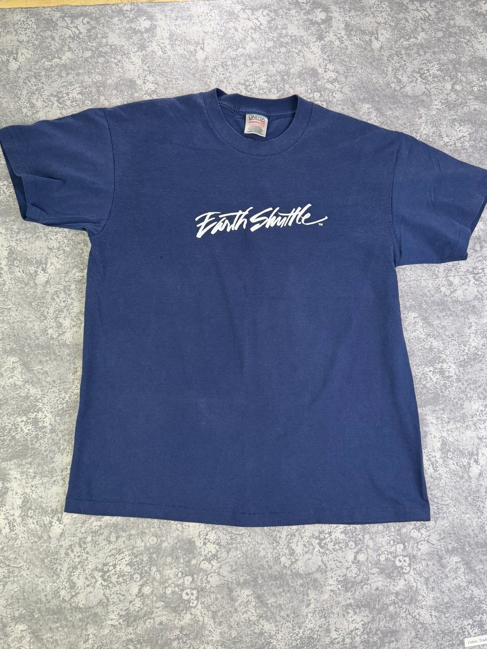 Vintage 1997 Earth Shuttle Colonial Tour T-Shirt Single Stitch Oneita Large Navy
